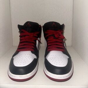 Jordan 1 retro high tops red white and black